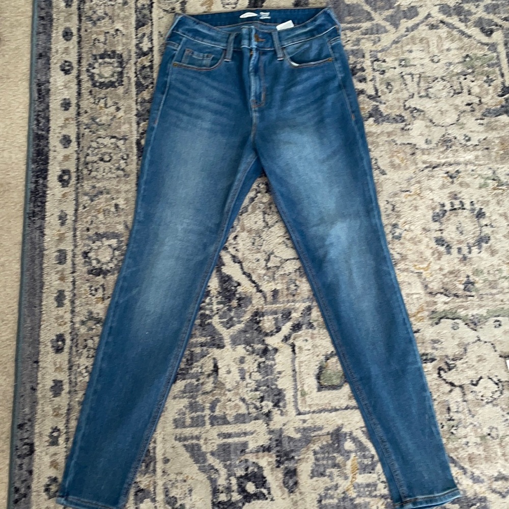 OLD NAVY ROCK STAR JEAN